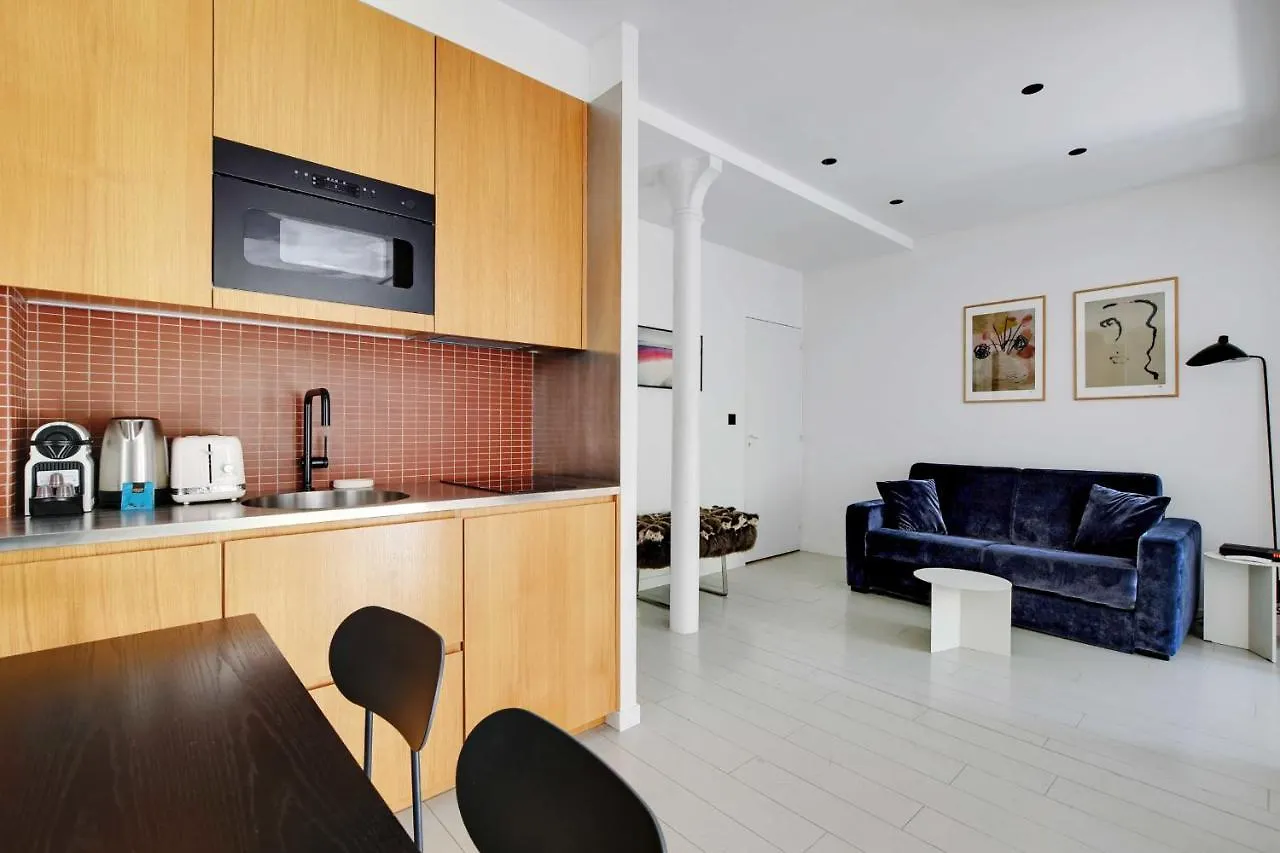 Apartment Splendid Place 2Br6P - Maraisrepublique Paris