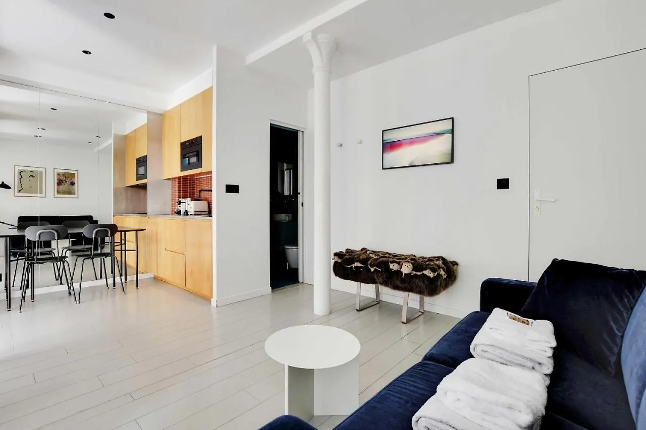 Splendid Place 2Br6P - Maraisrepublique Paris Apartment